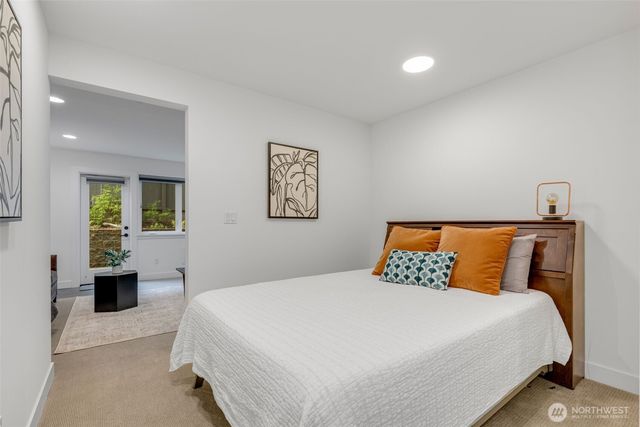 2373 Minor Avenue E, Seattle, WA 98102