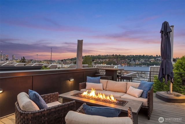 2373 Minor Avenue E, Seattle, WA 98102