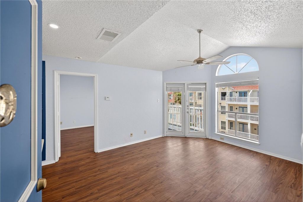 14721 Whitecap Blvd 317, Corpus Christi, TX 78418 — photo 3