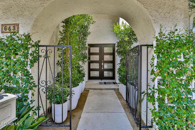 643 Arroyo Oaks Drive, Westlake Village, CA 91362