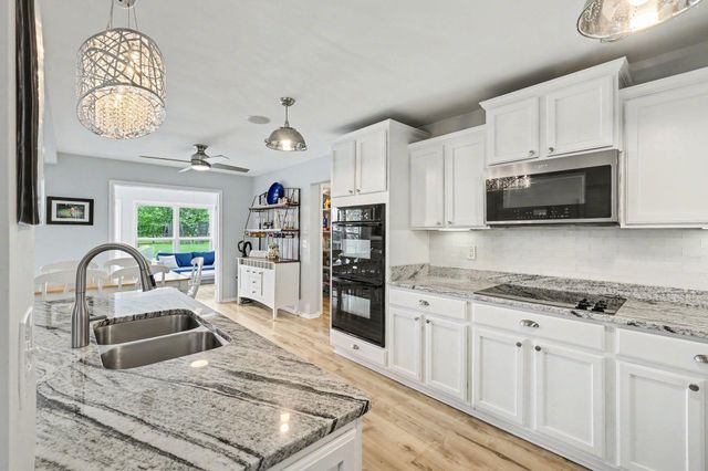 2657 Twin Hills Court, Union, KY 41091