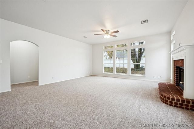 7736 S Trenton Avenue, Tulsa, OK 74136