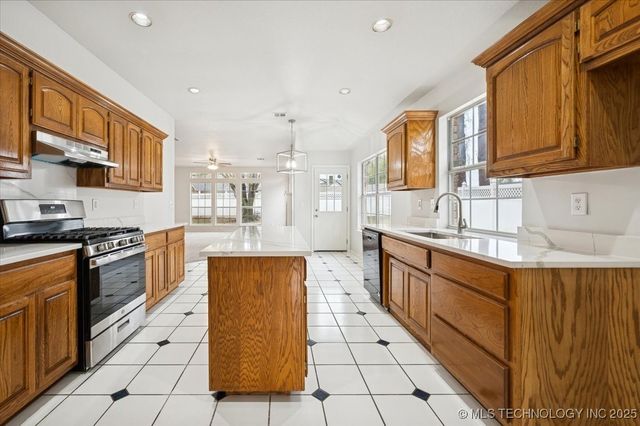 7736 S Trenton Avenue, Tulsa, OK 74136