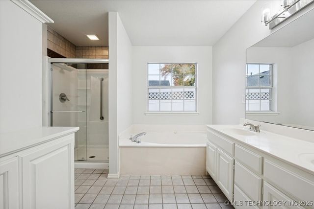 7736 S Trenton Avenue, Tulsa, OK 74136