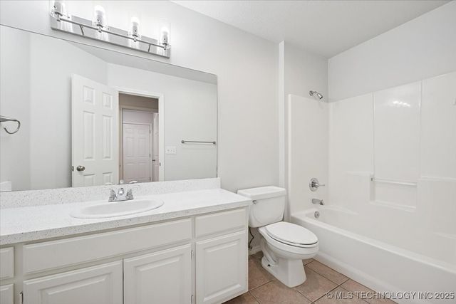 7736 S Trenton Avenue, Tulsa, OK 74136