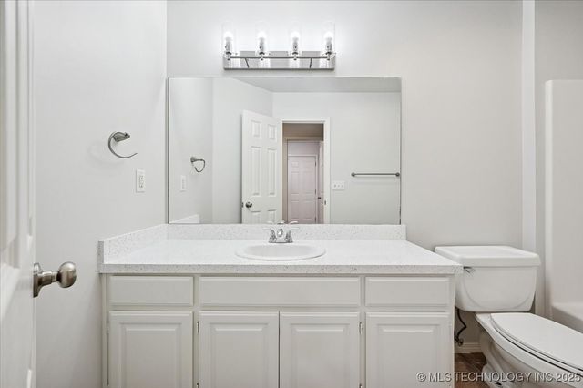 7736 S Trenton Avenue, Tulsa, OK 74136