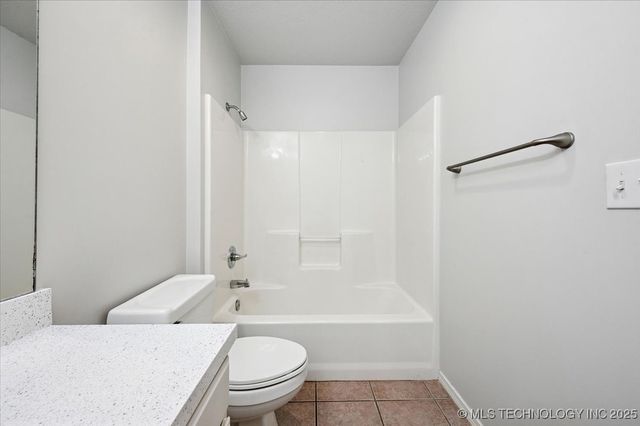 7736 S Trenton Avenue, Tulsa, OK 74136