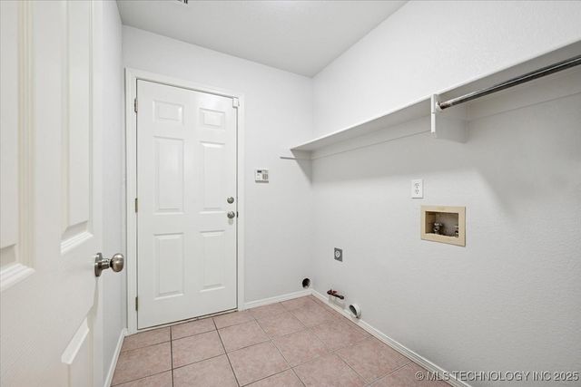 7736 S Trenton Avenue, Tulsa, OK 74136