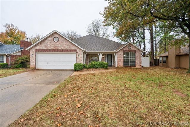 7736 S Trenton Avenue, Tulsa, OK 74136