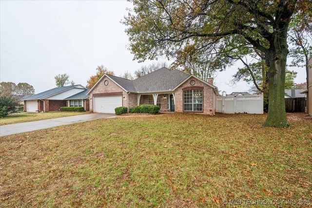 7736 S Trenton Avenue, Tulsa, OK 74136