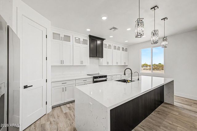 9621 S 351ST Avenue, Arlington, AZ 85322