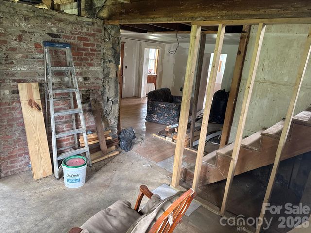 102 Ransom Road, Clyde, NC 28721