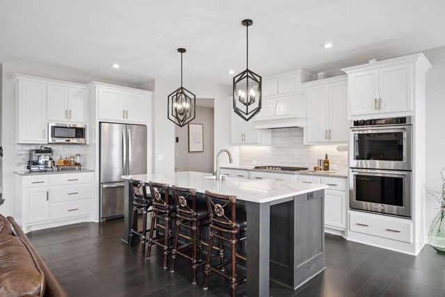 2275 Lakeshore Point Drive NE, Saint Michael, MN 55376