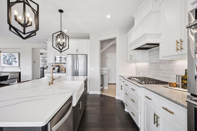 2275 Lakeshore Point Drive NE, Saint Michael, MN 55376