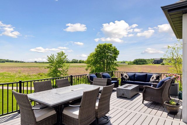 2275 Lakeshore Point Drive NE, Saint Michael, MN 55376