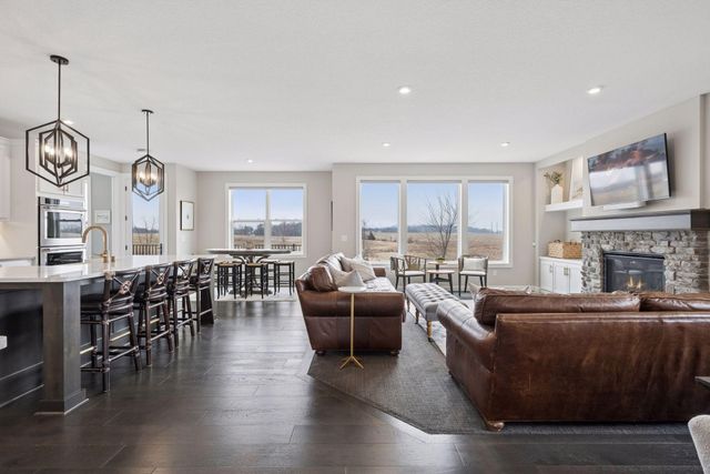 2275 Lakeshore Point Drive NE, Saint Michael, MN 55376