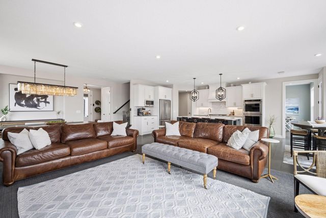 2275 Lakeshore Point Drive NE, Saint Michael, MN 55376