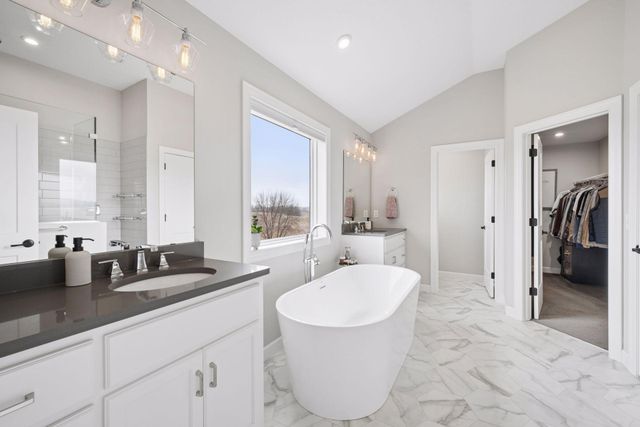 2275 Lakeshore Point Drive NE, Saint Michael, MN 55376