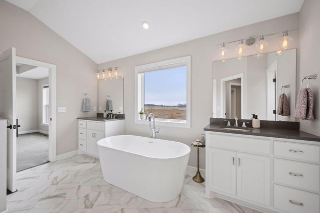 2275 Lakeshore Point Drive NE, Saint Michael, MN 55376