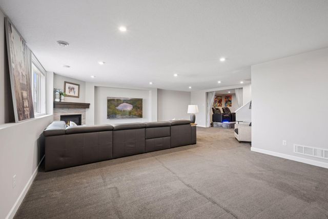 2275 Lakeshore Point Drive NE, Saint Michael, MN 55376