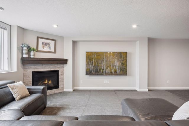 2275 Lakeshore Point Drive NE, Saint Michael, MN 55376