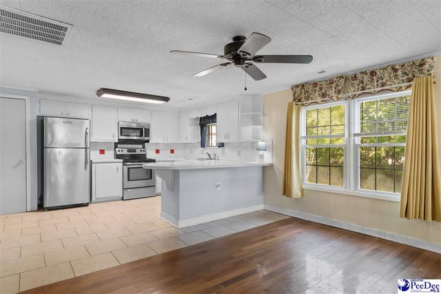 617 10th Ave, Aynor, SC 29511