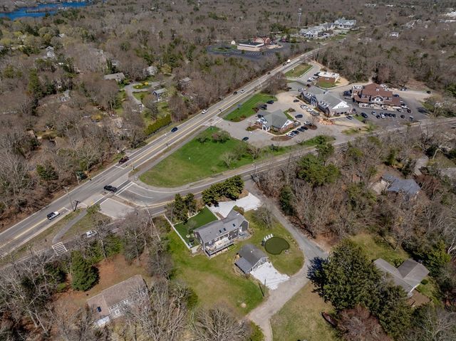 6 Scottsdale Rd, Barnstable, MA 02632
