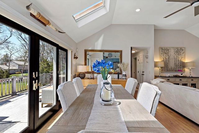 6 Scottsdale Rd, Barnstable, MA 02632