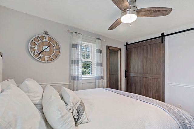 6 Scottsdale Rd, Barnstable, MA 02632