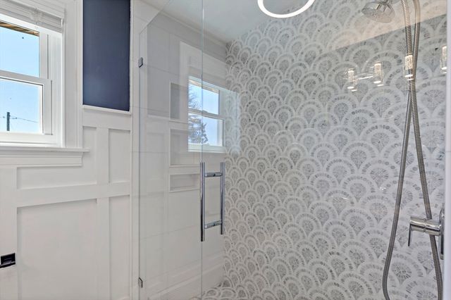 6 Scottsdale Rd, Barnstable, MA 02632