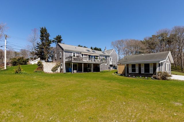 6 Scottsdale Rd, Barnstable, MA 02632