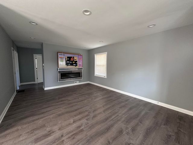 200 Taft Place, Gary, IN 46404