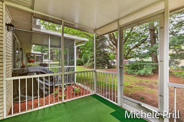 5160 Southglow Court, Grand Rapids, MI 49508