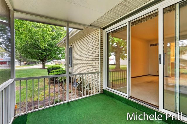 5160 Southglow Court, Grand Rapids, MI 49508