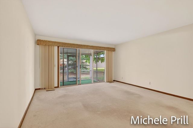 5160 Southglow Court, Grand Rapids, MI 49508