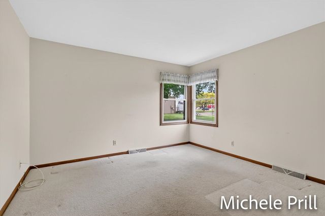 5160 Southglow Court, Grand Rapids, MI 49508