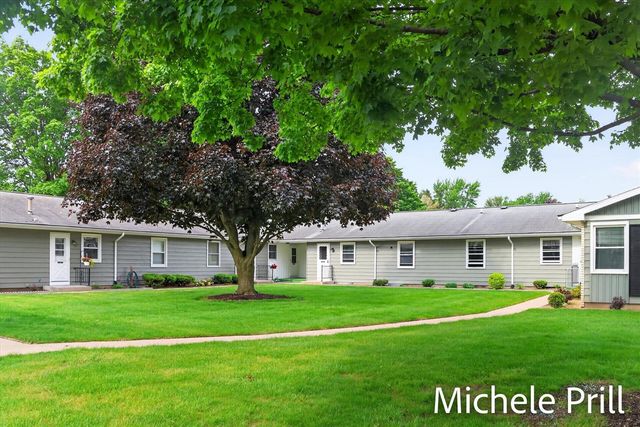 5160 Southglow Court, Grand Rapids, MI 49508