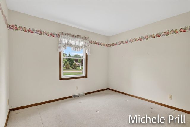5160 Southglow Court, Grand Rapids, MI 49508