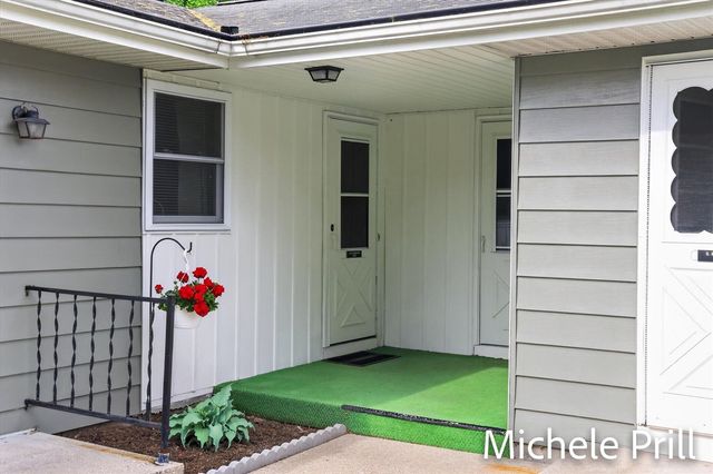 5160 Southglow Court, Grand Rapids, MI 49508