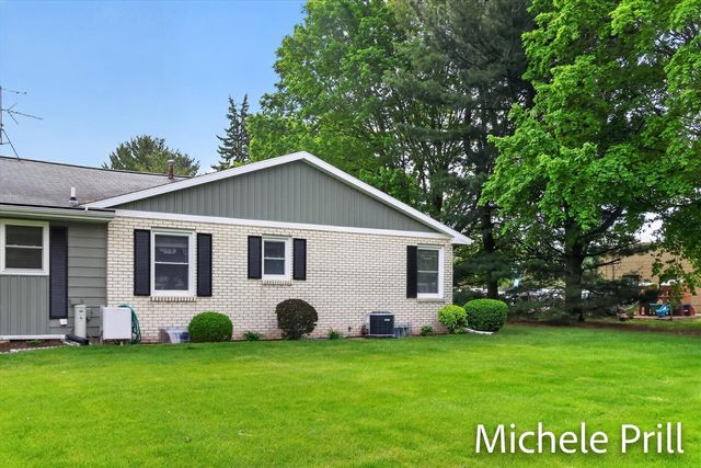 5160 Southglow Court, Grand Rapids, MI 49508