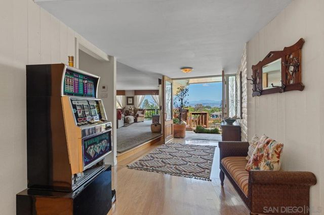 4814 Mount Helix, La Mesa, CA 91941