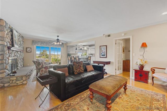 4814 Mount Helix, La Mesa, CA 91941