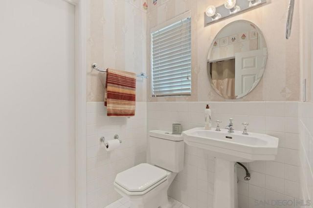 4814 Mount Helix, La Mesa, CA 91941