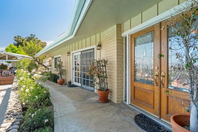 4814 Mount Helix, La Mesa, CA 91941