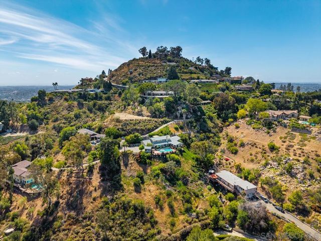 4814 Mount Helix, La Mesa, CA 91941
