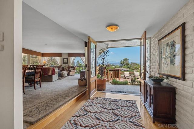 4814 Mount Helix, La Mesa, CA 91941