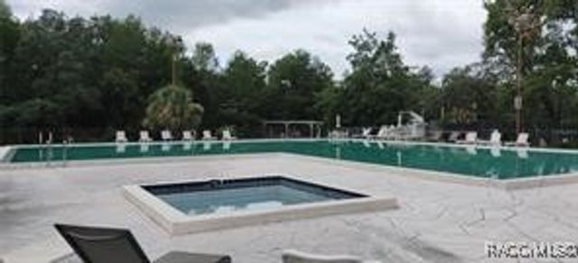 15 Geranium Court E, Homosassa, FL 34446