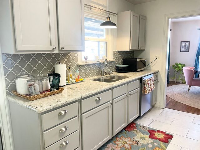 1208 Carolina Street, Graham, TX 76450