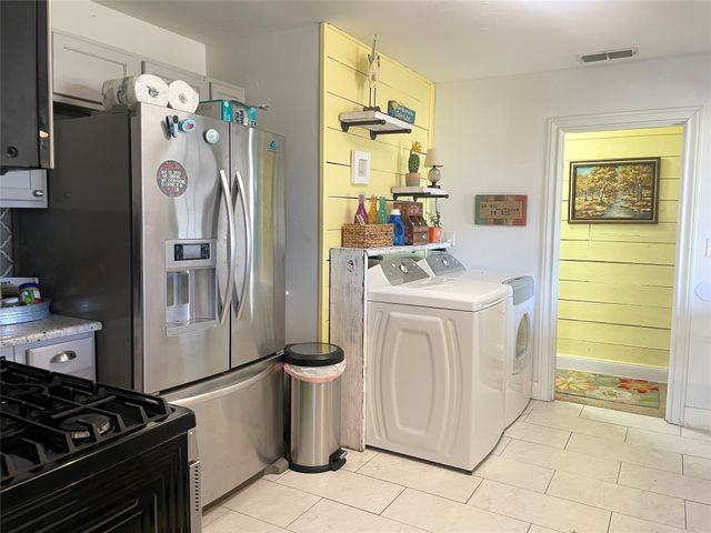 1208 Carolina Street, Graham, TX 76450