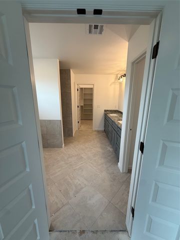 5526 E 137th Street N, Collinsville, OK 74021